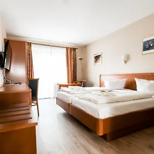 Hotel Blutenburg ***